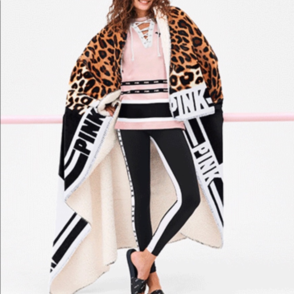 Victoria Secret PINK Sherpa blanket
